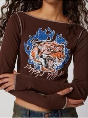 Urban Outfitters Brown Long Sleeve Tiger Graphic Tee